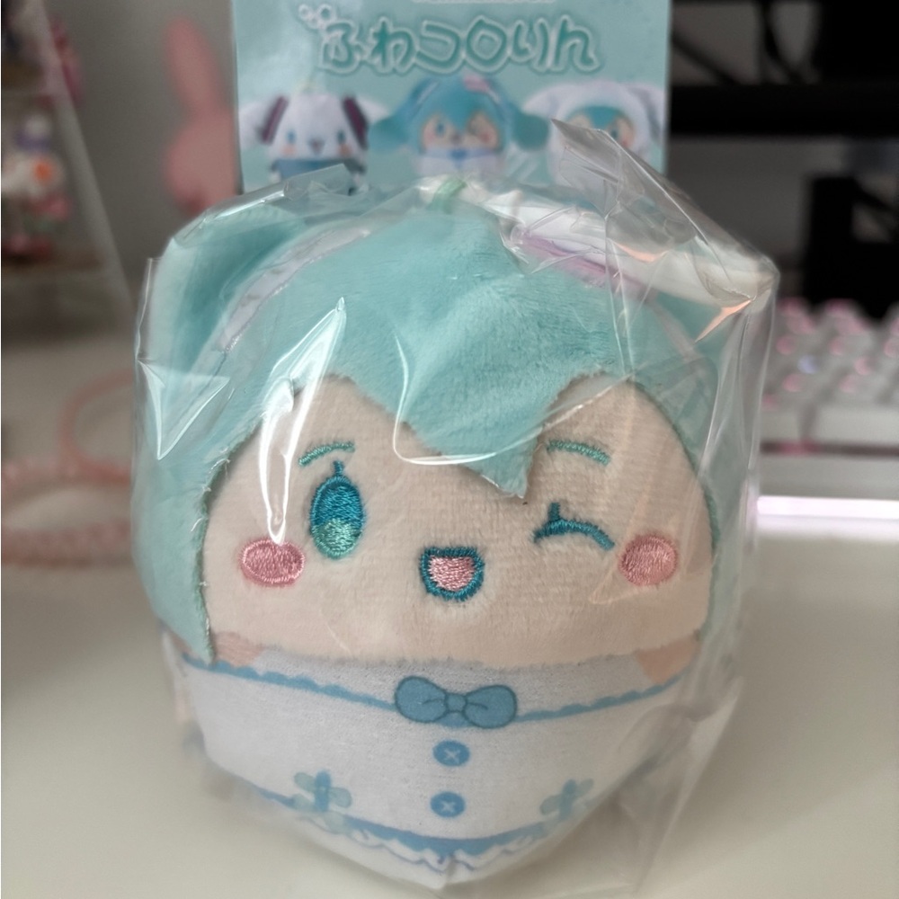 Hatsune Miku plush keychain